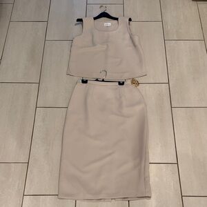 Chic Beige Women's Skirt Set